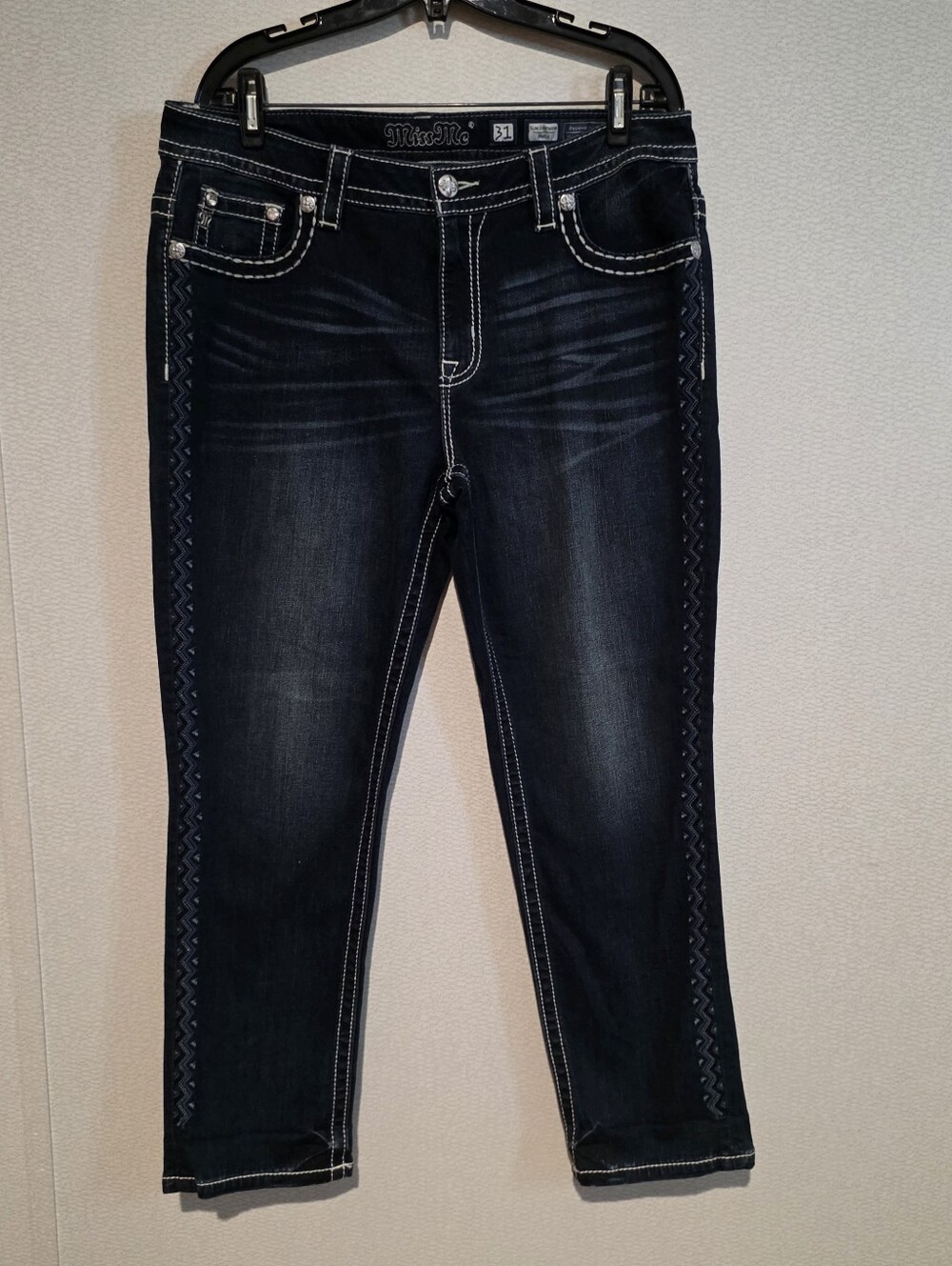 Miss Me Slim Boyfriend Ankle Jeans Size 31